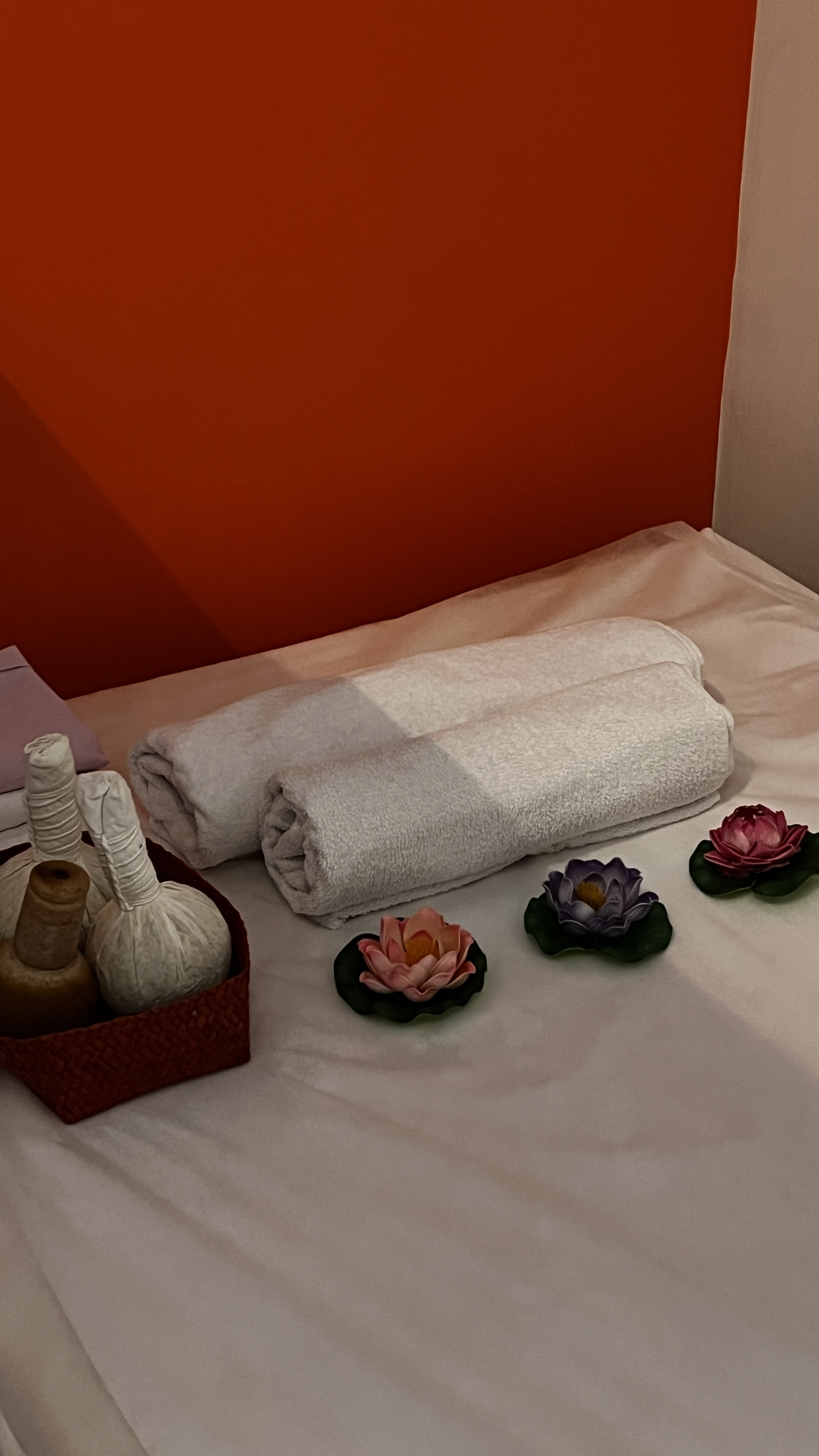 Masaža z vročimi kamni – Ubon Thai Ljubljana